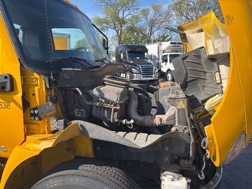 Cab and Chassis Truck-Light and Medium Duty Trucks-International-2021-MV607-East Chicago-IN-199,054\n\t\tmiles-$ 33,000 - Image 18