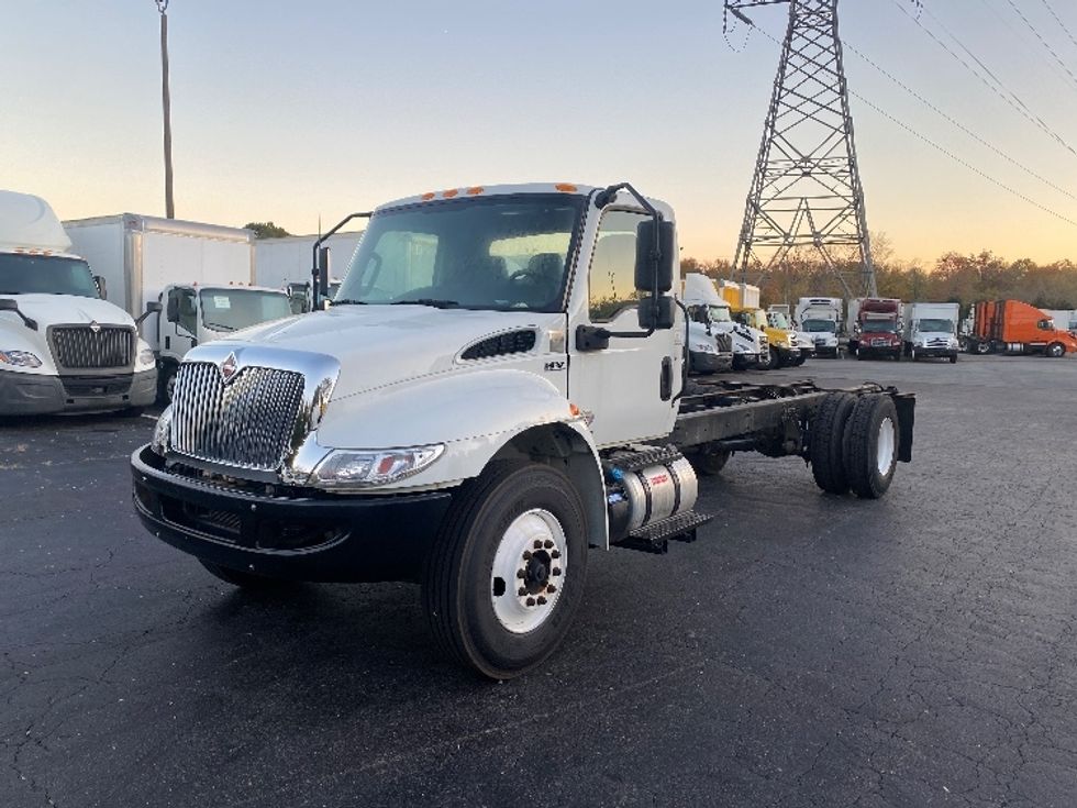 2021 International MV607 MV photo 3