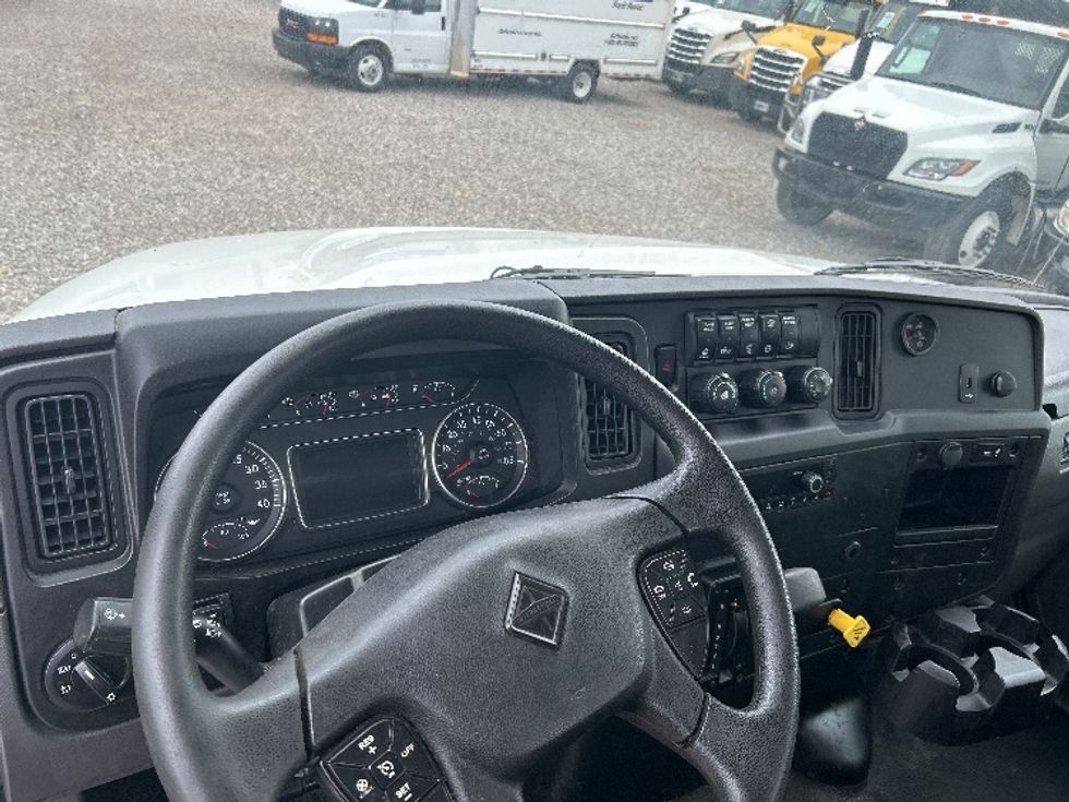 Cab and Chassis Truck-Light and Medium Duty Trucks-International-2021-MV607-Hueytown-AL-136,278\n\t\tmiles-$ 44,000 - Image 10