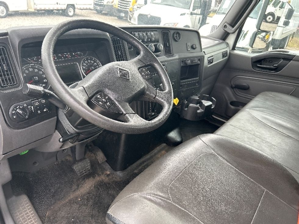 Cab and Chassis Truck-Light and Medium Duty Trucks-International-2021-MV607-Hueytown-AL-136,278\n\t\tmiles-$ 44,000 - Image 11