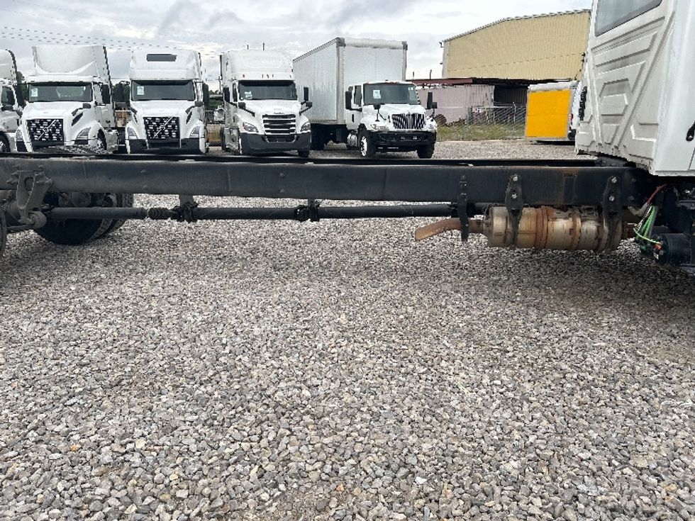 Cab and Chassis Truck-Light and Medium Duty Trucks-International-2021-MV607-Hueytown-AL-136,278\n\t\tmiles-$ 44,000 - Image 7