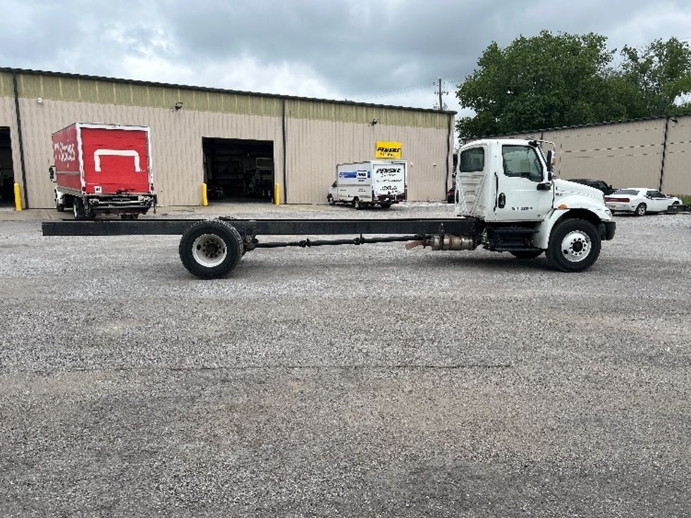 Cab and Chassis Truck-Light and Medium Duty Trucks-International-2021-MV607-Hueytown-AL-70,938\n\t\tmiles-$ 57,500 - Image 10