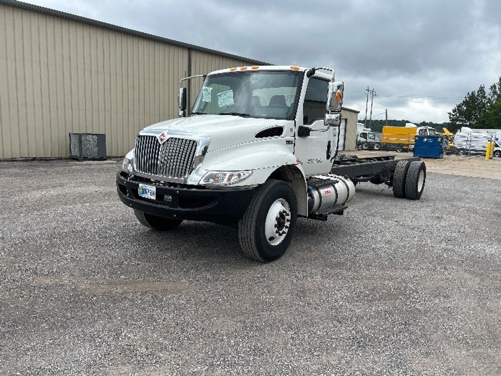 Cab and Chassis Truck-Light and Medium Duty Trucks-International-2021-MV607-Hueytown-AL-70,938\n\t\tmiles-$ 57,500 - Image 3