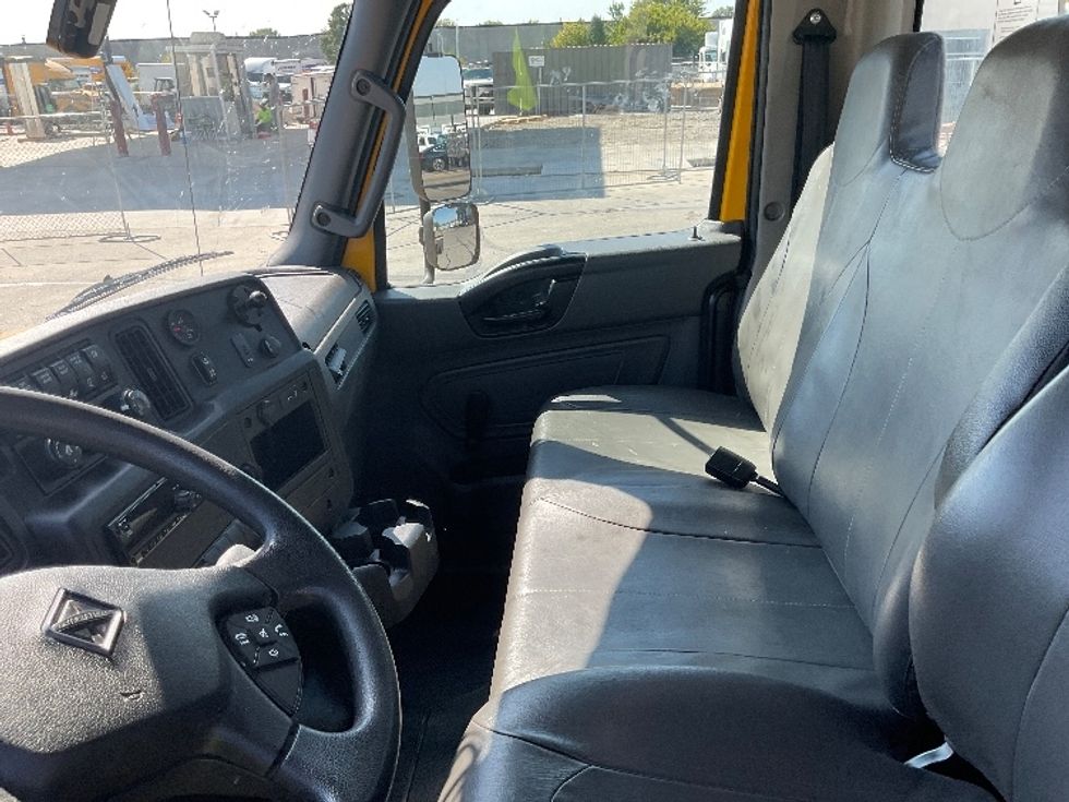Cab and Chassis Truck-Light and Medium Duty Trucks-International-2021-MV607-Indianapolis-IN-234,362\n\t\tmiles-$ 29,750 - Image 19