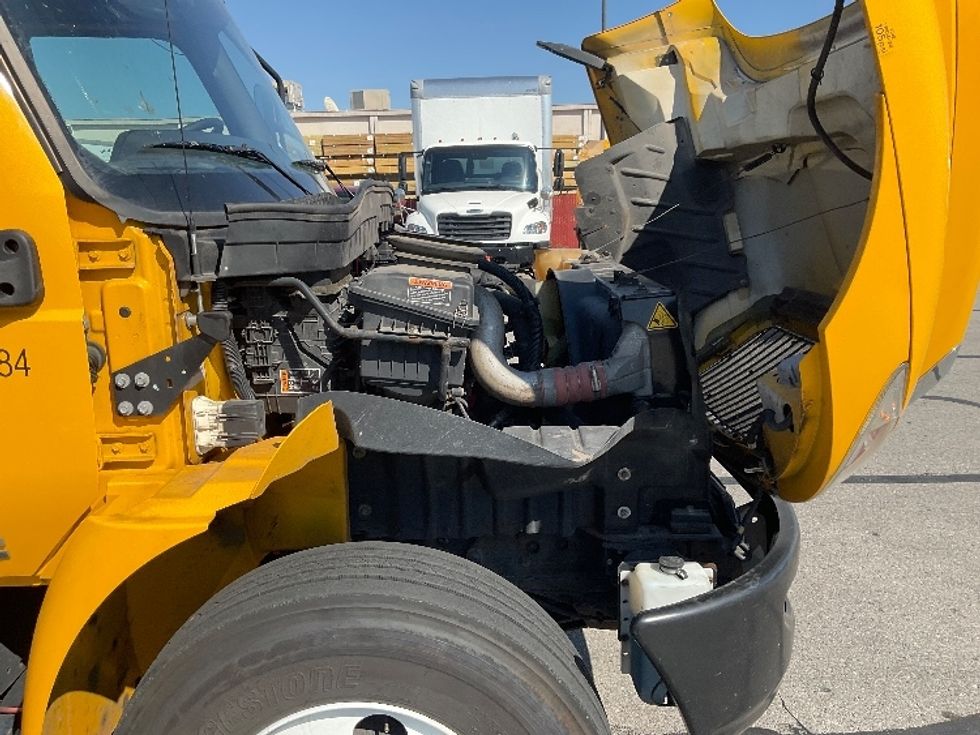 Cab and Chassis Truck-Light and Medium Duty Trucks-International-2021-MV607-Indianapolis-IN-234,362\n\t\tmiles-$ 29,750 - Image 23