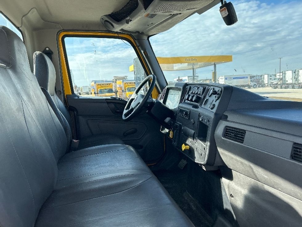 Cab and Chassis Truck-Light and Medium Duty Trucks-International-2021-MV607-Katy-TX-200,656\n\t\tmiles-$ 36,500 - Image 17