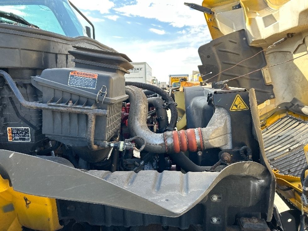 Cab and Chassis Truck-Light and Medium Duty Trucks-International-2021-MV607-Katy-TX-200,656\n\t\tmiles-$ 36,500 - Image 18