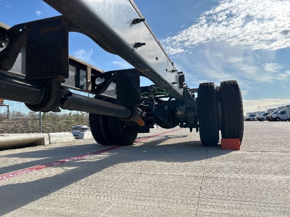 Cab and Chassis Truck-Light and Medium Duty Trucks-International-2021-MV607-Katy-TX-200,656\n\t\tmiles-$ 36,500 - Image 5