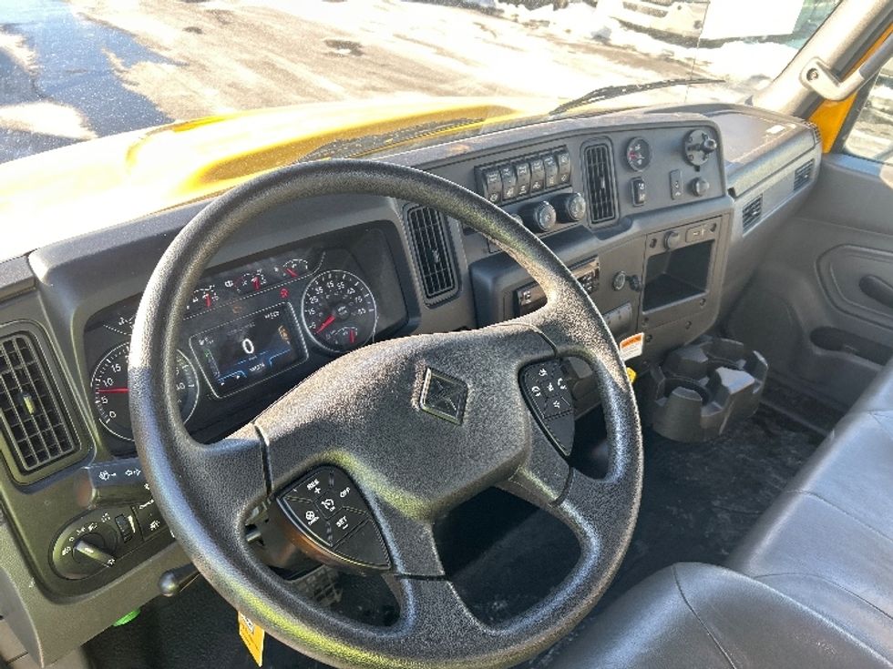 Cab and Chassis Truck-Light and Medium Duty Trucks-International-2021-MV607-Linden-NJ-159,579\n\t\tmiles-$ 36,750 - Image 17