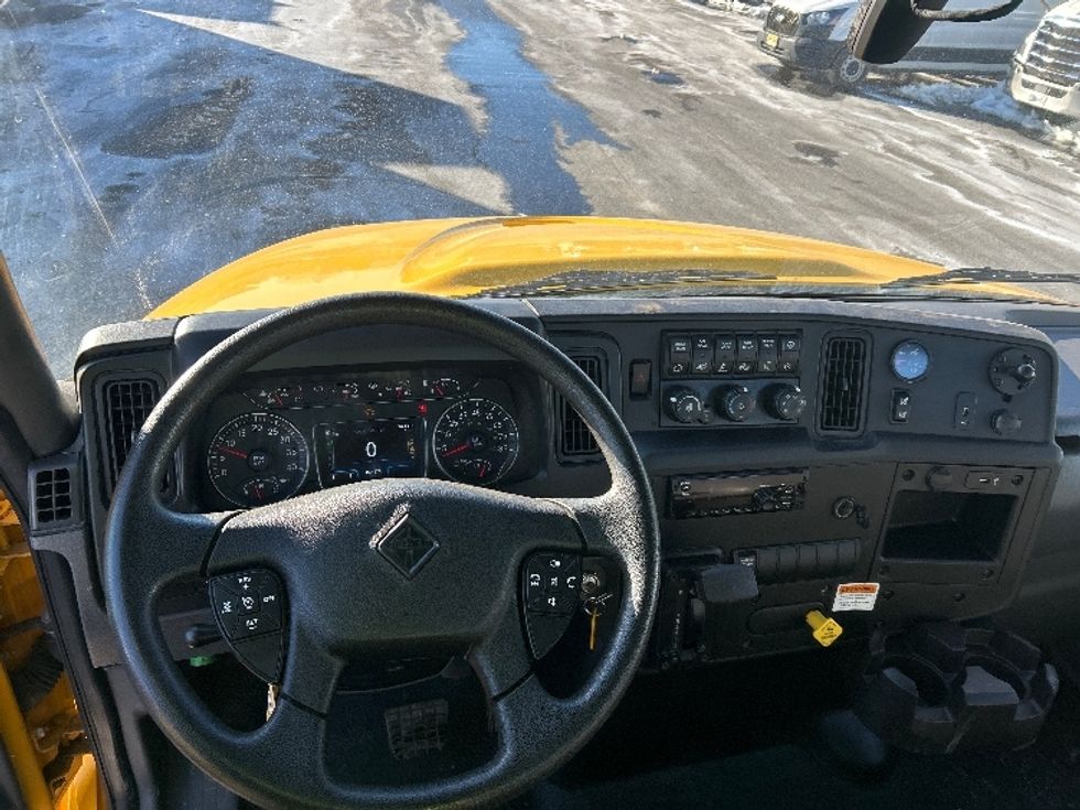 Cab and Chassis Truck-Light and Medium Duty Trucks-International-2021-MV607-Linden-NJ-159,579\n\t\tmiles-$ 36,750 - Image 18