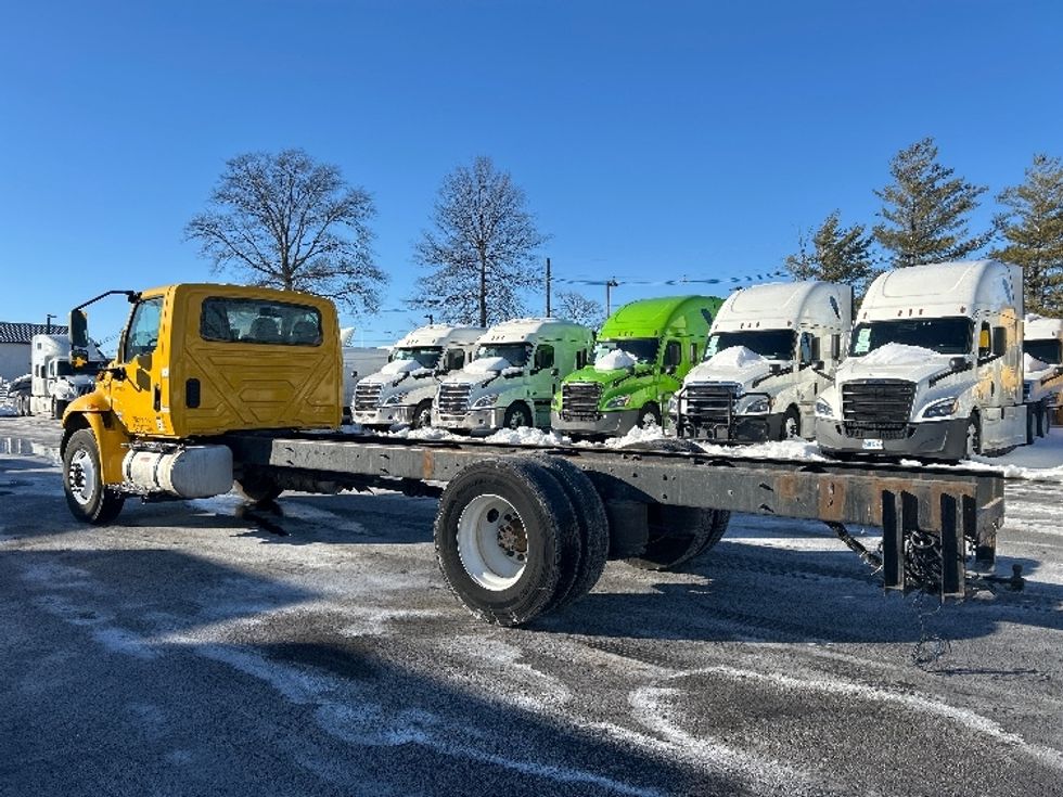 Cab and Chassis Truck-Light and Medium Duty Trucks-International-2021-MV607-Linden-NJ-159,579\n\t\tmiles-$ 36,750 - Image 6