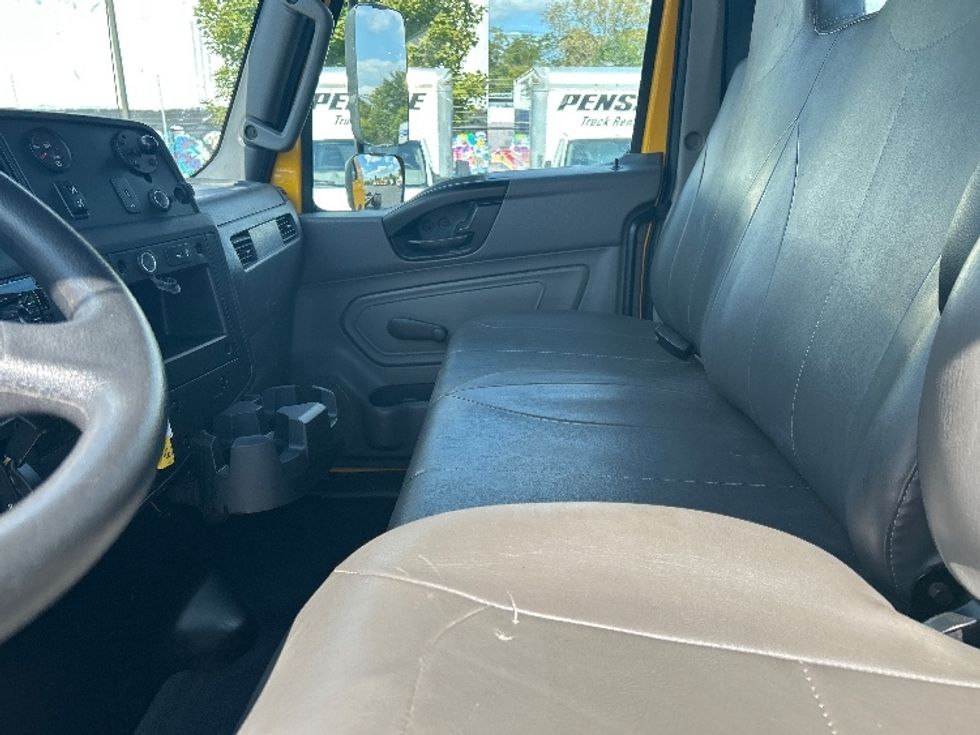 Cab and Chassis Truck-Light and Medium Duty Trucks-International-2021-MV607-Montgomery-NY-148,345\n\t\tmiles-$ 39,750 - Image 13