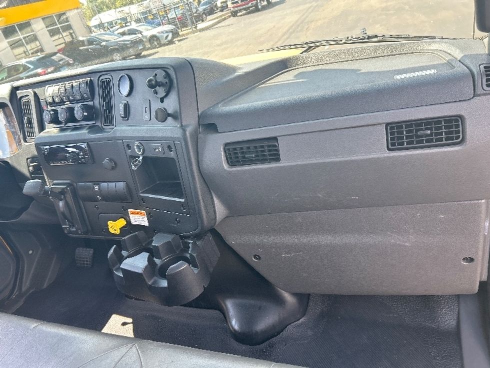 Cab and Chassis Truck-Light and Medium Duty Trucks-International-2021-MV607-Montgomery-NY-148,345\n\t\tmiles-$ 39,750 - Image 15