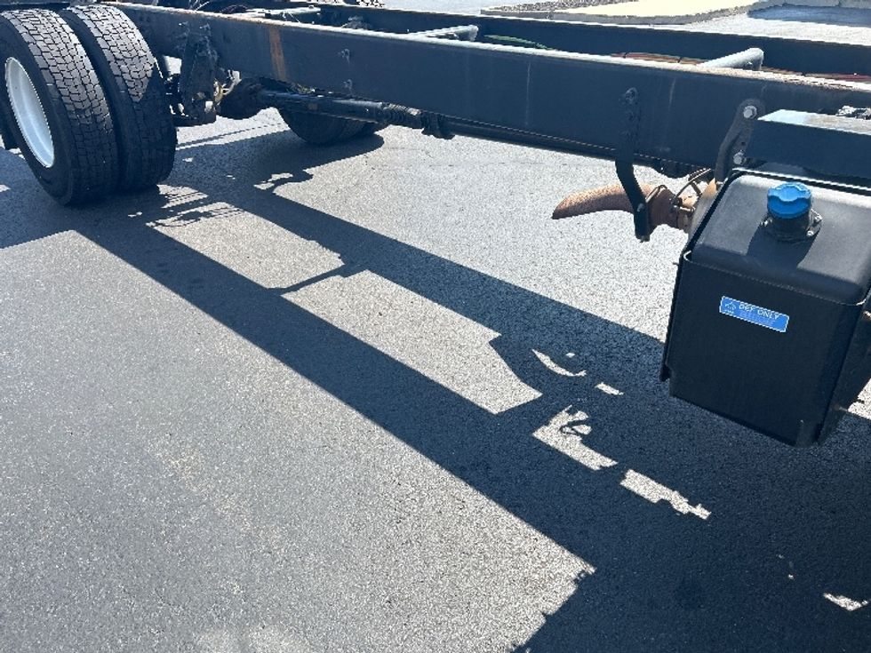 Cab and Chassis Truck-Light and Medium Duty Trucks-International-2021-MV607-Montgomery-NY-148,345\n\t\tmiles-$ 39,750 - Image 9