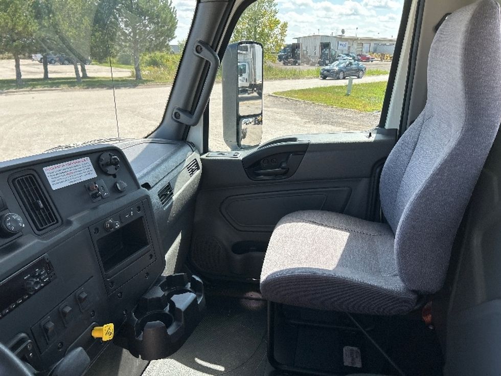 Cab and Chassis Truck-Light and Medium Duty Trucks-International-2021-MV607-Saginaw-MI-49,315\n\t\tmiles-$ 54,500 - Image 19