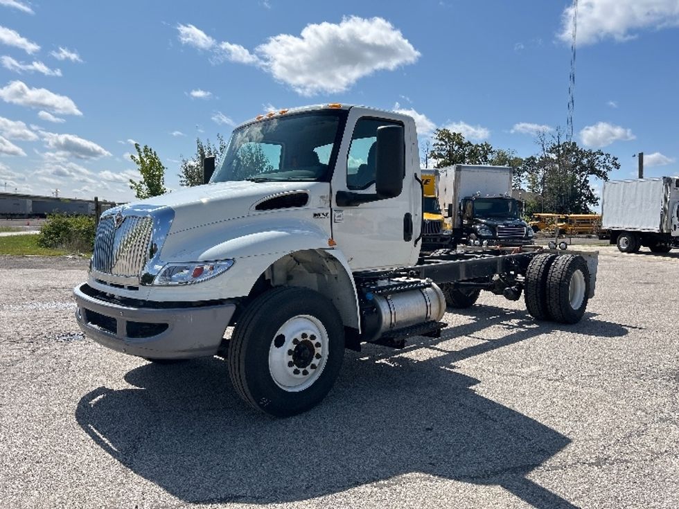 Cab and Chassis Truck-Light and Medium Duty Trucks-International-2021-MV607-Saginaw-MI-49,315\n\t\tmiles-$ 54,500 - Image 3