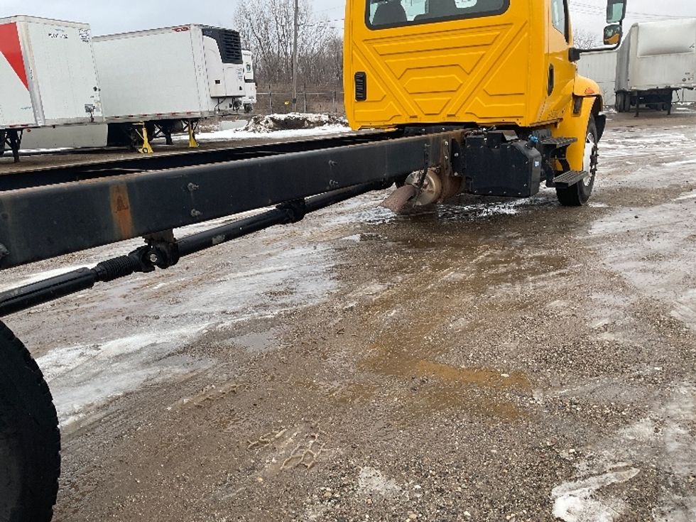 Cab and Chassis Truck-Light and Medium Duty Trucks-International-2021-MV607-South Bend-IN-218,980\n\t\tmiles-$ 35,000 - Image 10