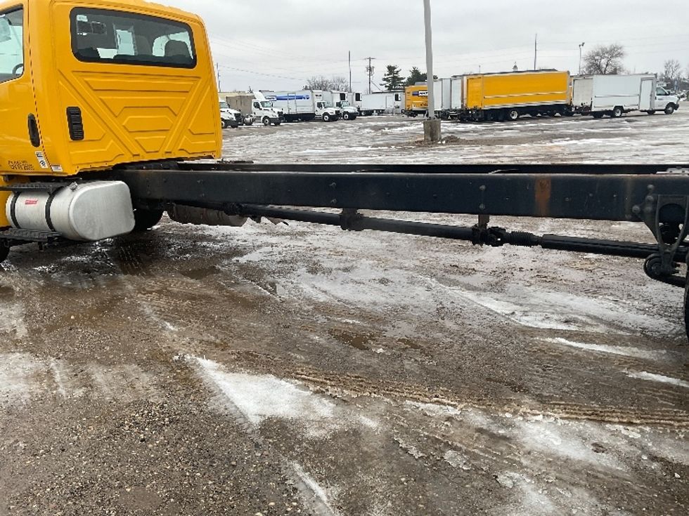 Cab and Chassis Truck-Light and Medium Duty Trucks-International-2021-MV607-South Bend-IN-218,980\n\t\tmiles-$ 35,000 - Image 5