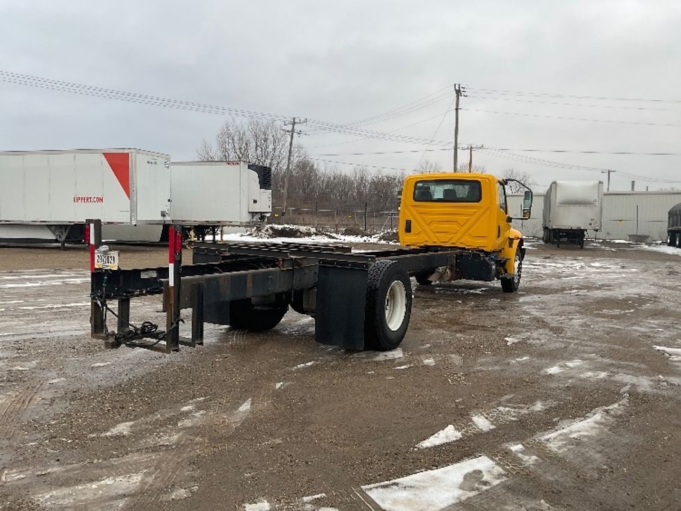 Cab and Chassis Truck-Light and Medium Duty Trucks-International-2021-MV607-South Bend-IN-218,980\n\t\tmiles-$ 35,000 - Image 9