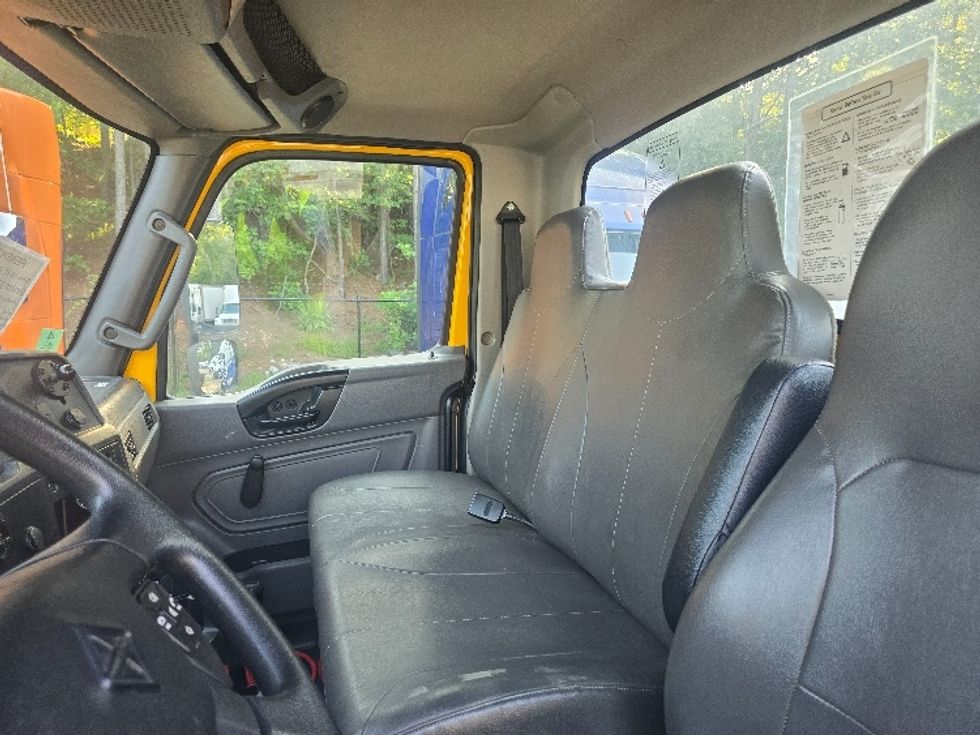 Cab and Chassis Truck-Light and Medium Duty Trucks-International-2021-MV607-Suwanee-GA-203,077\n\t\tmiles-$ 35,000 - Image 14