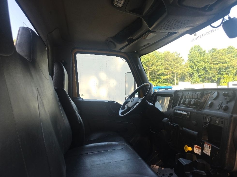 Cab and Chassis Truck-Light and Medium Duty Trucks-International-2021-MV607-Suwanee-GA-203,077\n\t\tmiles-$ 35,000 - Image 17