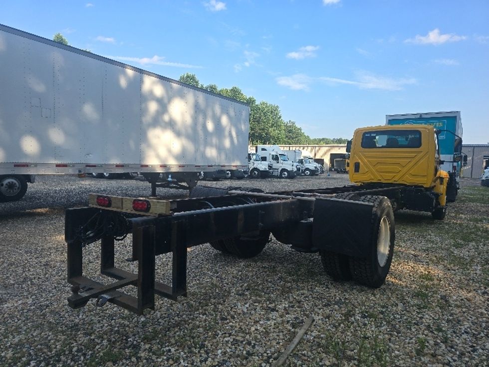 Cab and Chassis Truck-Light and Medium Duty Trucks-International-2021-MV607-Suwanee-GA-203,077\n\t\tmiles-$ 35,000 - Image 8