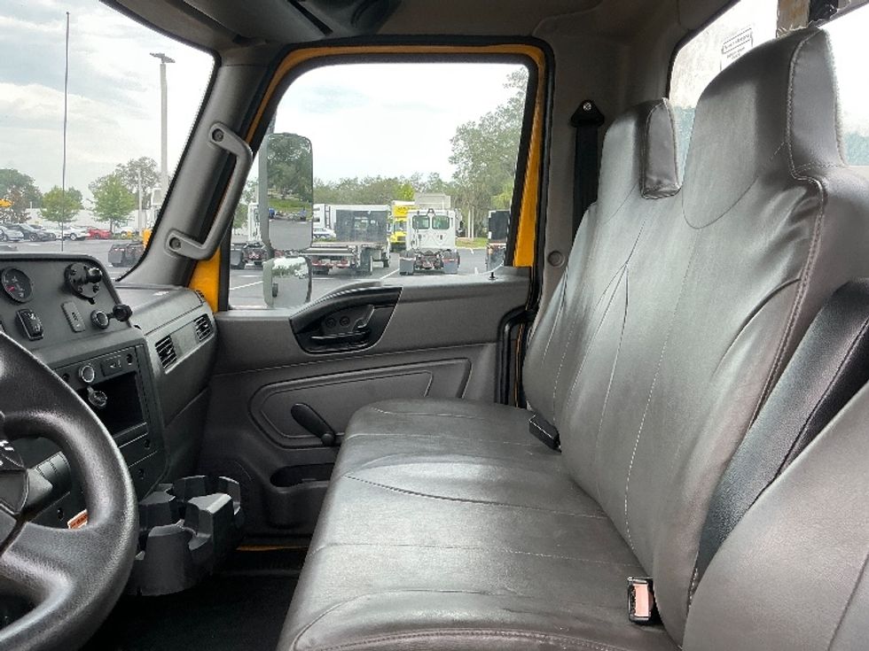 Cab and Chassis Truck-Light and Medium Duty Trucks-International-2021-MV607-Tampa-FL-207,452\n\t\tmiles-$ 30,000 - Image 14