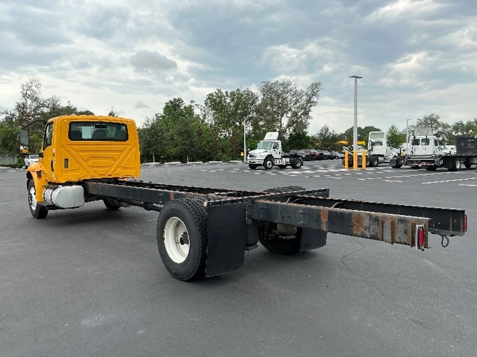 Cab and Chassis Truck-Light and Medium Duty Trucks-International-2021-MV607-Tampa-FL-207,452\n\t\tmiles-$ 30,000 - Image 6