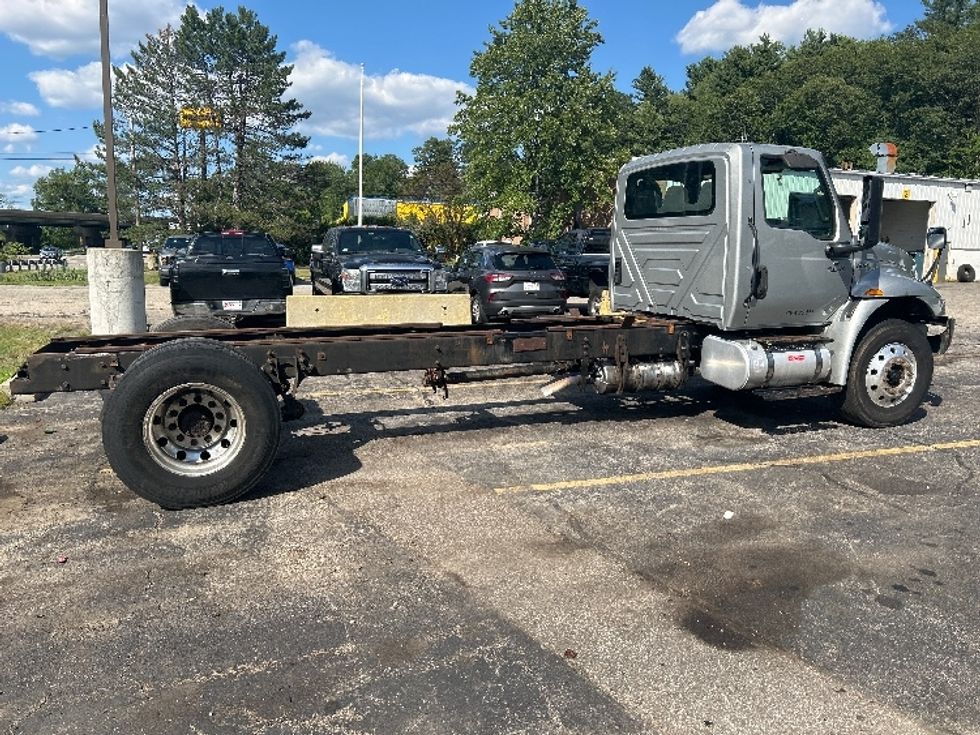 Cab and Chassis Truck-Light and Medium Duty Trucks-International-2022-MV607-Auburn-MA-252,124\n\t\tmiles-$ 27,500 - Image 12