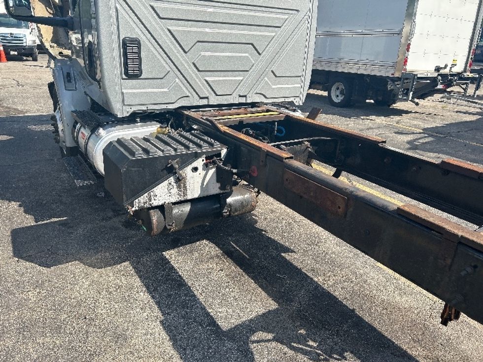 Cab and Chassis Truck-Light and Medium Duty Trucks-International-2022-MV607-Auburn-MA-252,124\n\t\tmiles-$ 27,500 - Image 22