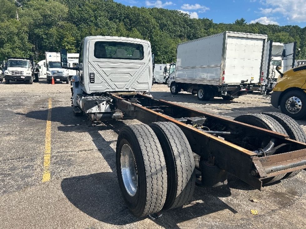 Cab and Chassis Truck-Light and Medium Duty Trucks-International-2022-MV607-Auburn-MA-252,124\n\t\tmiles-$ 27,500 - Image 6