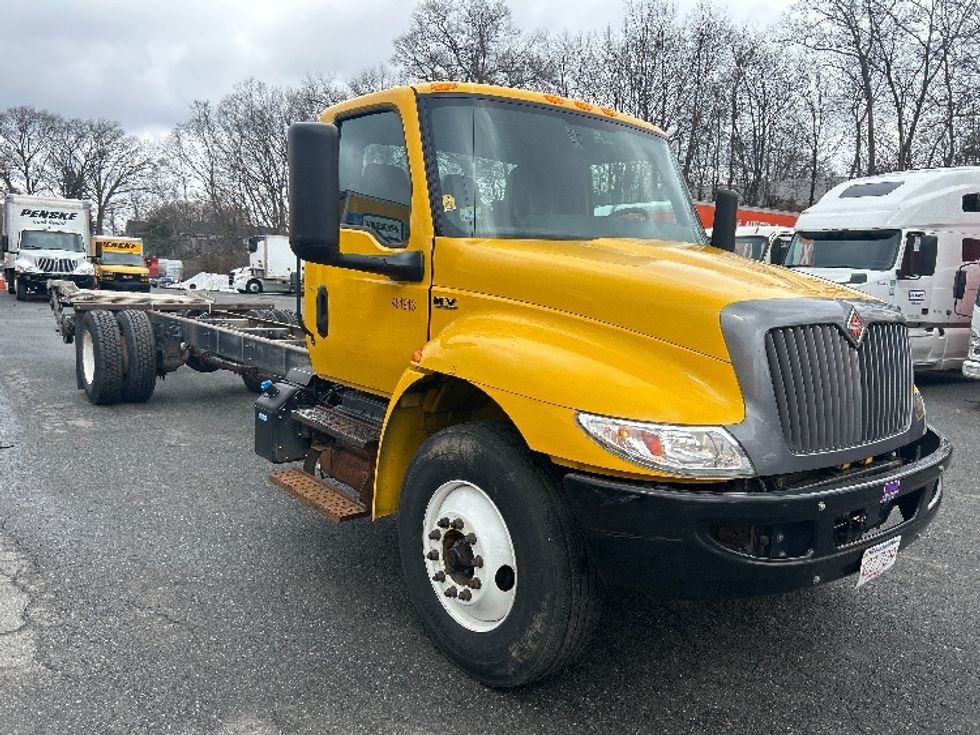 Cab and Chassis Truck-Light and Medium Duty Trucks-International-2022-MV607-Braintree-MA-128,196\n\t\tmiles-$ 45,000 - Image 1