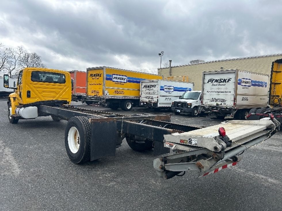 Cab and Chassis Truck-Light and Medium Duty Trucks-International-2022-MV607-Braintree-MA-128,196\n\t\tmiles-$ 45,000 - Image 5