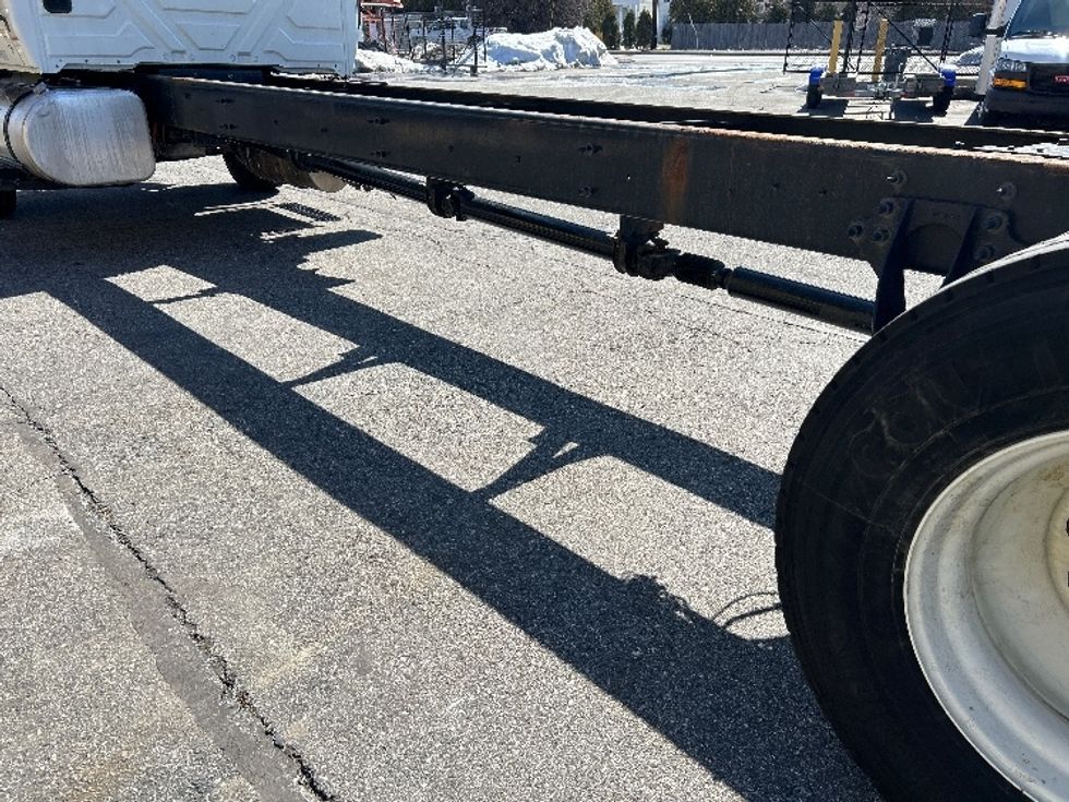 Cab and Chassis Truck-Light and Medium Duty Trucks-International-2022-MV607-Chicopee-MA-192,488\n\t\tmiles-$ 37,250 - Image 5
