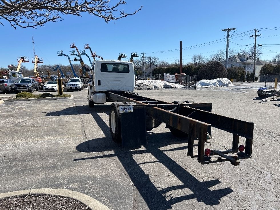 Cab and Chassis Truck-Light and Medium Duty Trucks-International-2022-MV607-Chicopee-MA-192,488\n\t\tmiles-$ 37,250 - Image 6