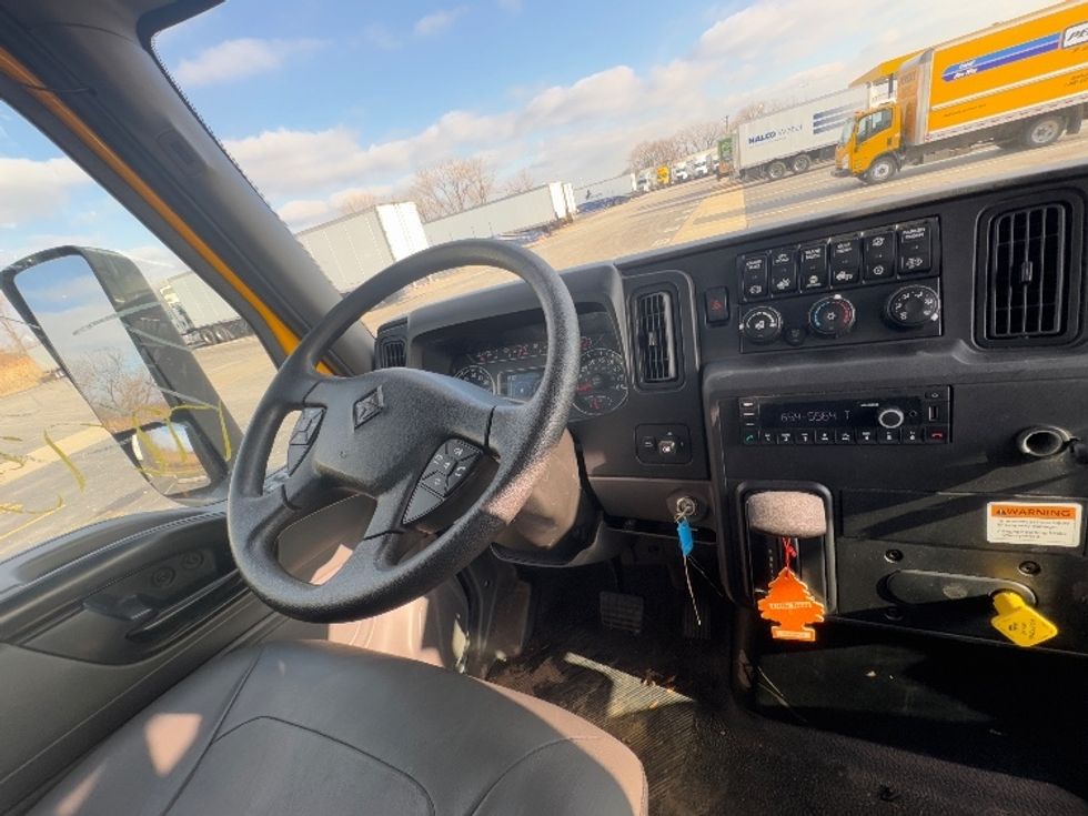 Cab and Chassis Truck-Light and Medium Duty Trucks-International-2022-MV607-East Chicago-IN-162,413\n\t\tmiles-$ 44,000 - Image 15
