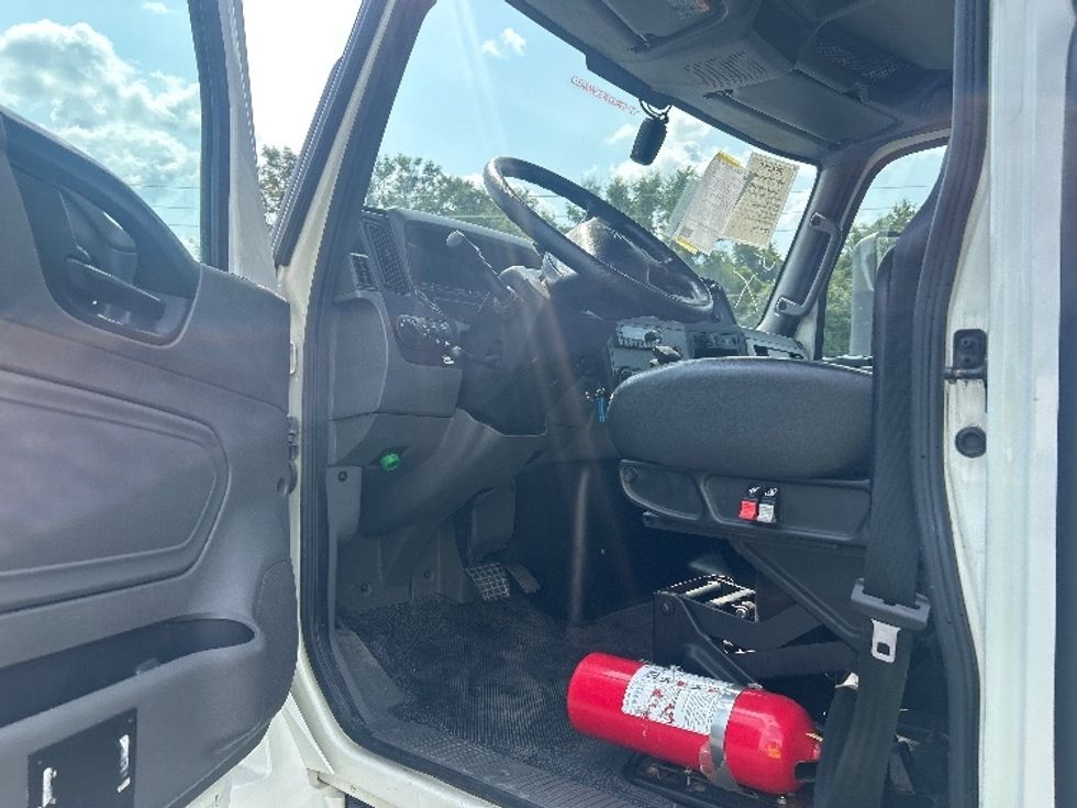 Cab and Chassis Truck-Light and Medium Duty Trucks-International-2022-MV607-Ocala-FL-363,104\n\t\tmiles-$ 23,000 - Image 11
