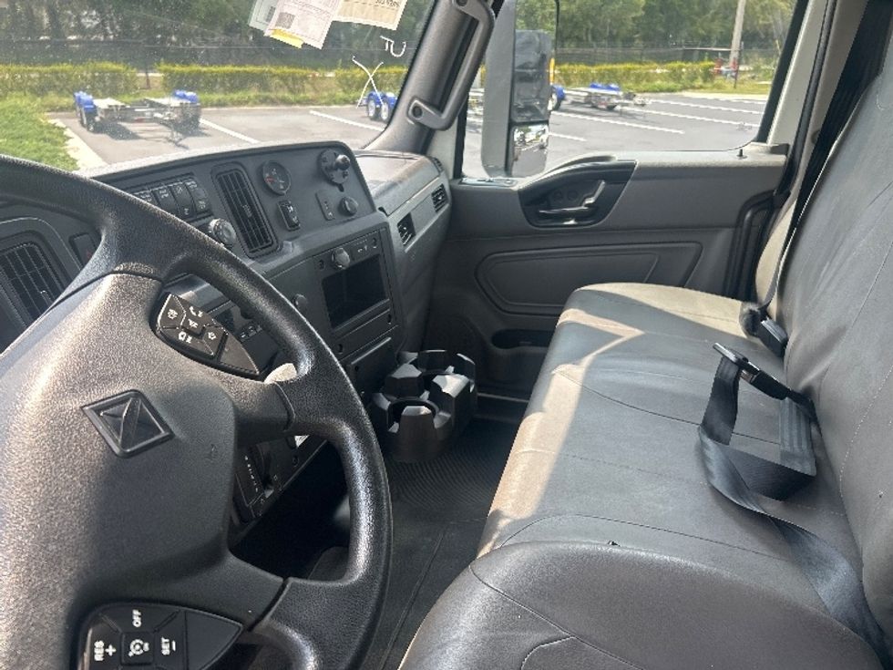 Cab and Chassis Truck-Light and Medium Duty Trucks-International-2022-MV607-Ocala-FL-363,104\n\t\tmiles-$ 23,000 - Image 14