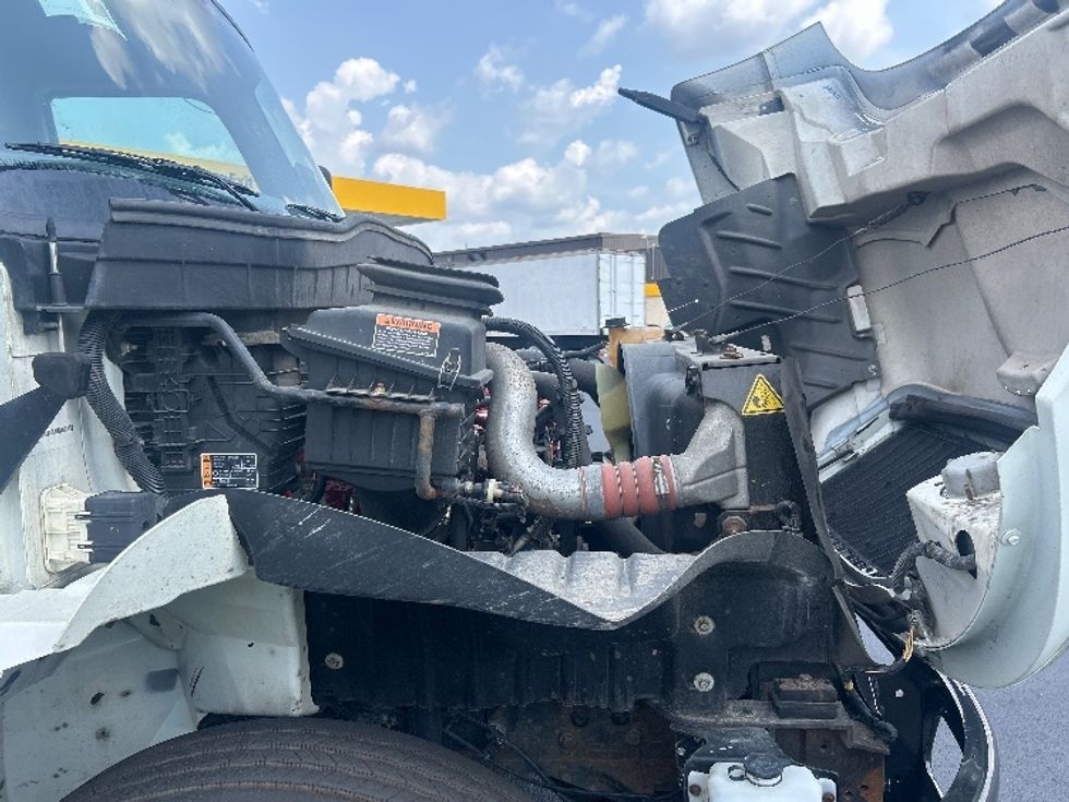 Cab and Chassis Truck-Light and Medium Duty Trucks-International-2022-MV607-Ocala-FL-363,104\n\t\tmiles-$ 23,000 - Image 18