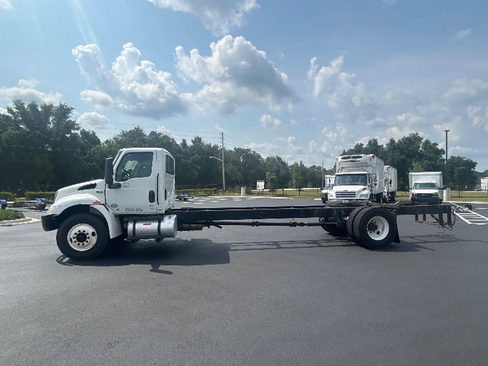 Cab and Chassis Truck-Light and Medium Duty Trucks-International-2022-MV607-Ocala-FL-363,104\n\t\tmiles-$ 23,000 - Image 4
