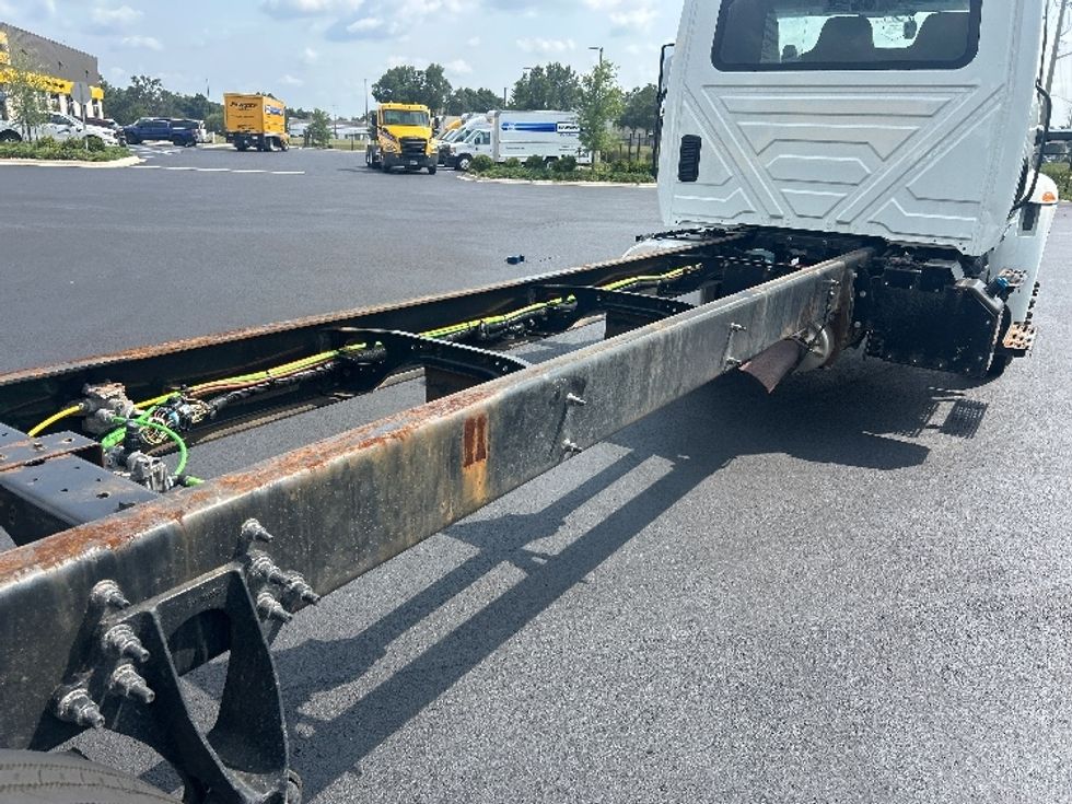 Cab and Chassis Truck-Light and Medium Duty Trucks-International-2022-MV607-Ocala-FL-363,104\n\t\tmiles-$ 23,000 - Image 9