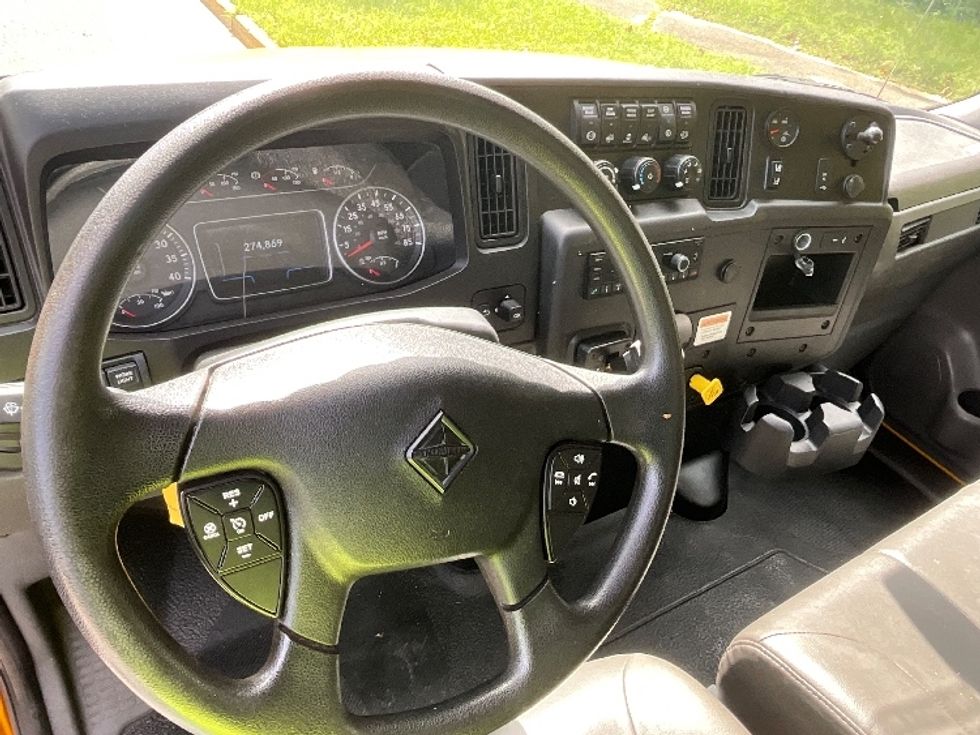 Cab and Chassis Truck-Light and Medium Duty Trucks-International-2022-MV607-Reading-PA-274,870\n\t\tmiles-$ 26,750 - Image 13