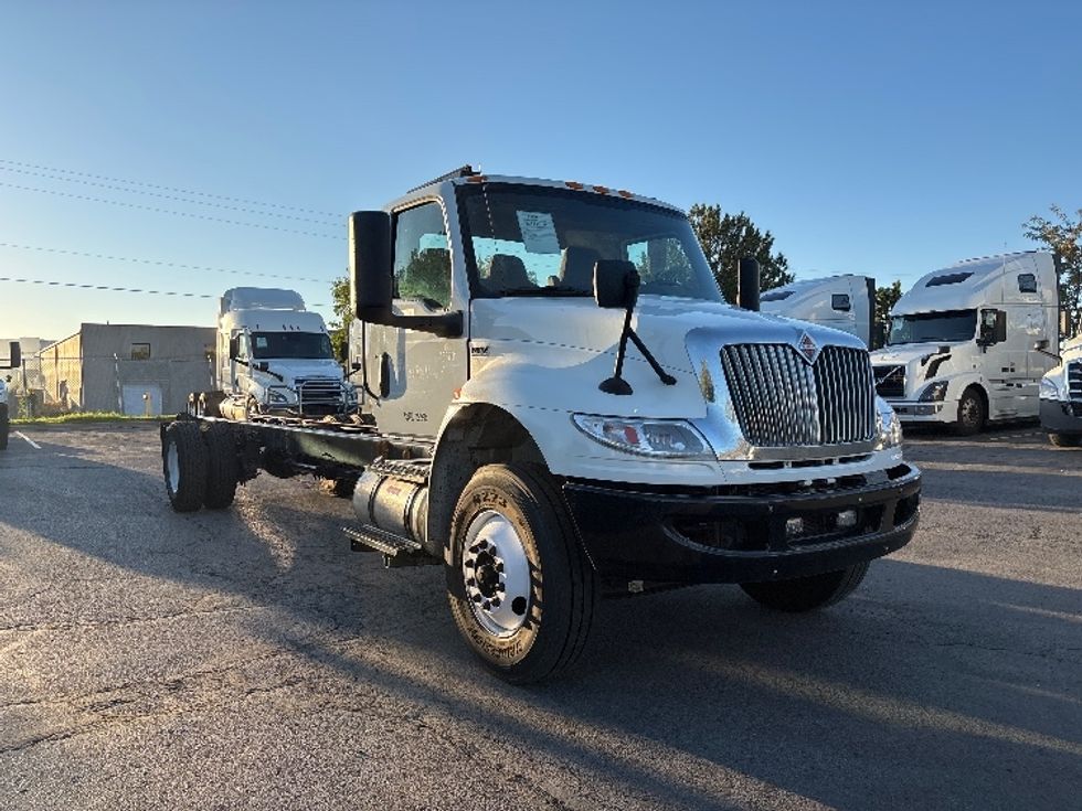 Cab and Chassis Truck-Light and Medium Duty Trucks-International-2022-MV607-Salt Lake City-UT-249,213\n\t\tmiles-$ 37,500 - Image 1