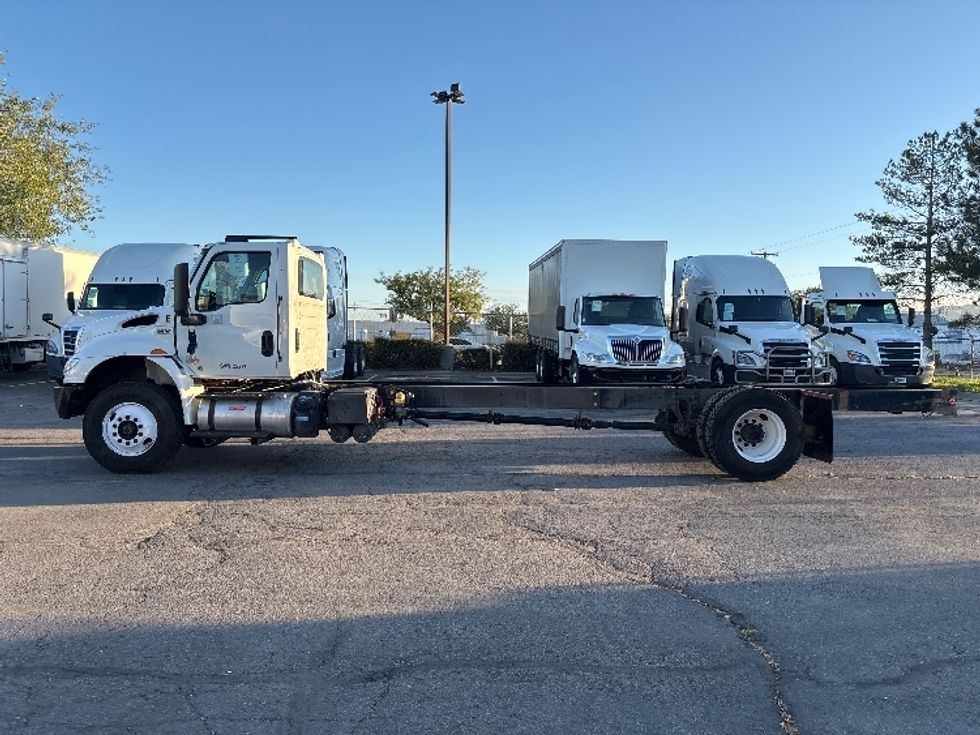 Cab and Chassis Truck-Light and Medium Duty Trucks-International-2022-MV607-Salt Lake City-UT-249,213\n\t\tmiles-$ 37,500 - Image 4