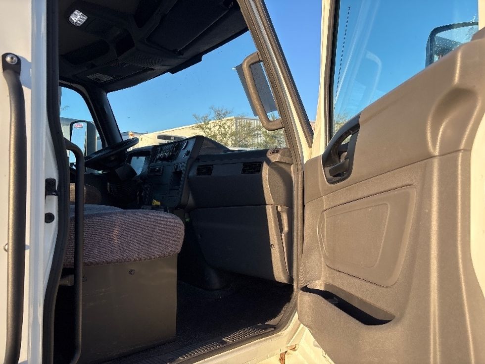 Cab and Chassis Truck-Light and Medium Duty Trucks-International-2022-MV607-Salt Lake City-UT-249,213\n\t\tmiles-$ 37,500 - Image 14