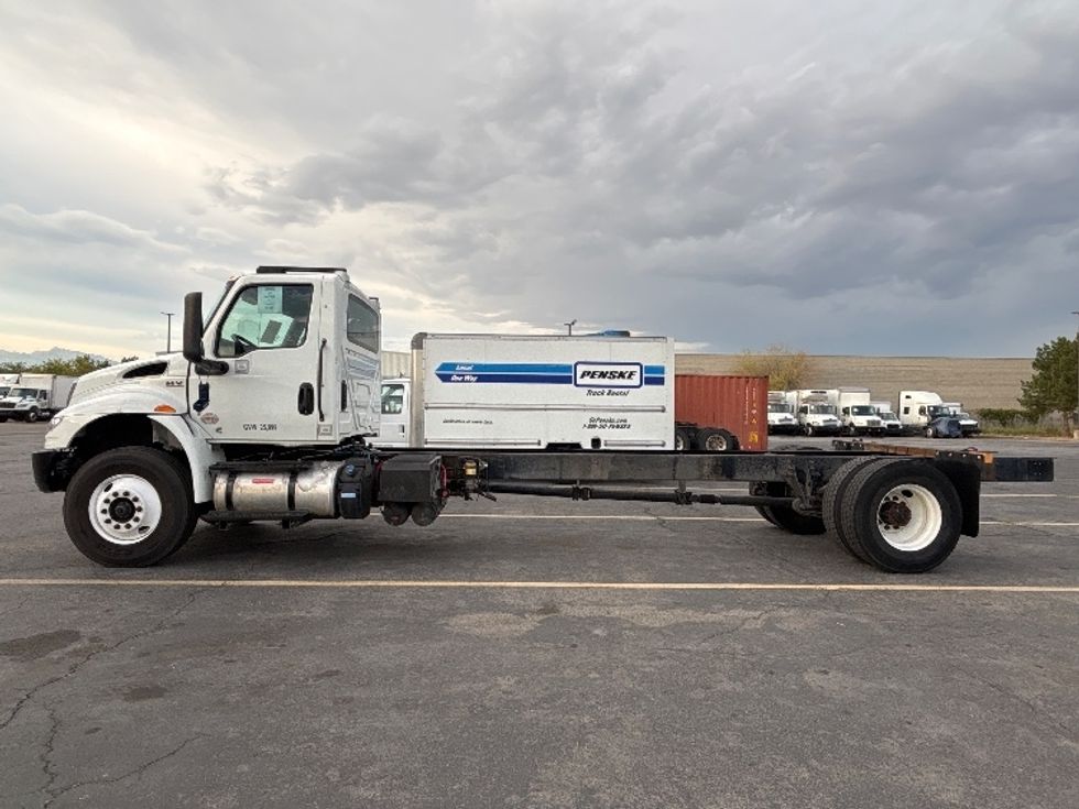 Cab and Chassis Truck-Light and Medium Duty Trucks-International-2022-MV607-Salt Lake City-UT-339,182\n\t\tmiles-$ 25,500 - Image 4