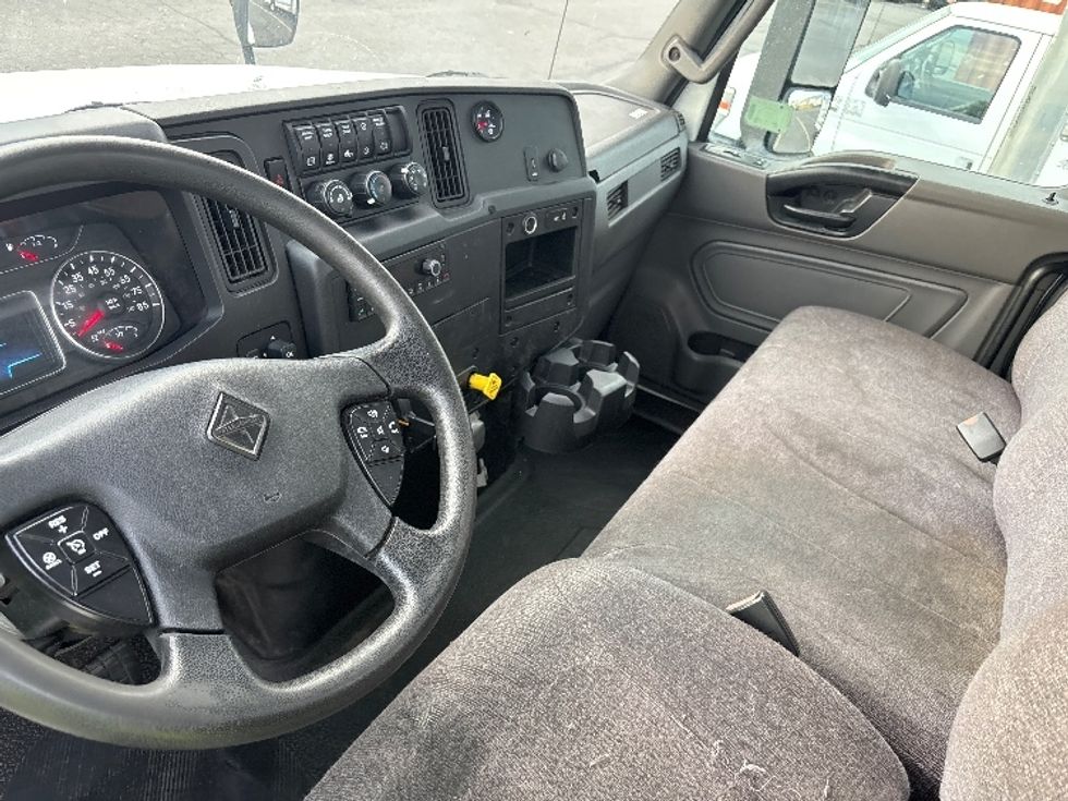 Cab and Chassis Truck-Light and Medium Duty Trucks-International-2022-MV607-Salt Lake City-UT-339,182\n\t\tmiles-$ 25,500 - Image 12