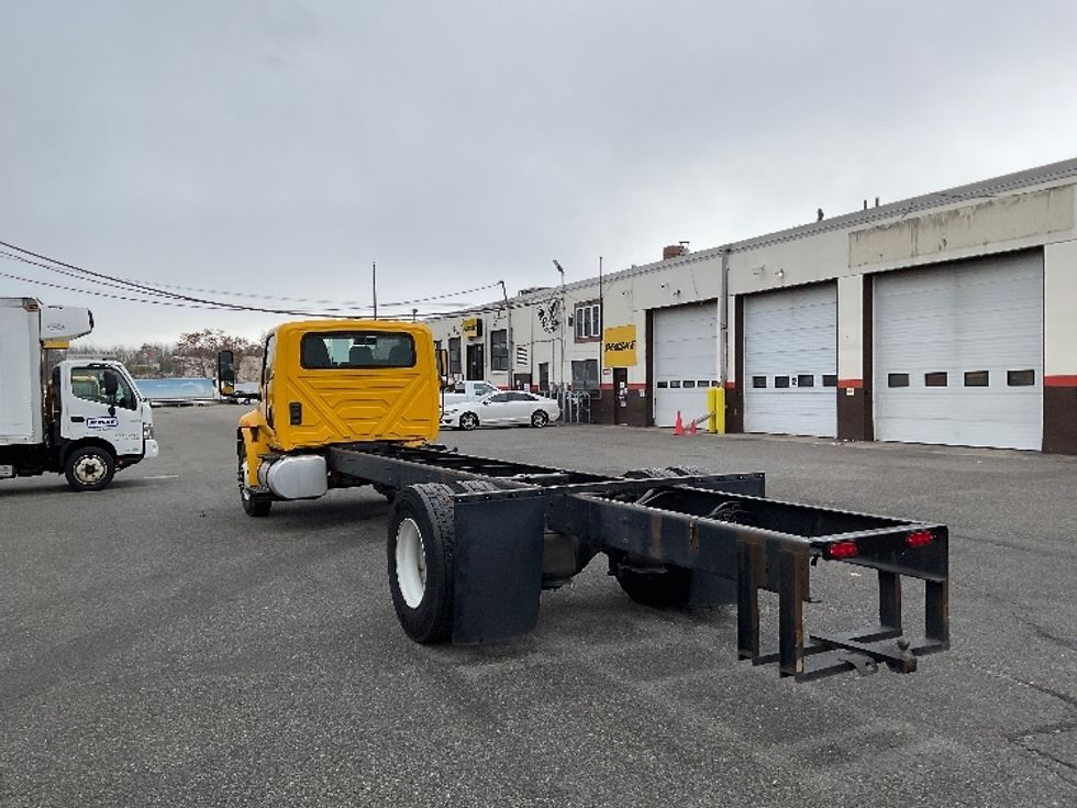 Cab and Chassis Truck-Light and Medium Duty Trucks-International-2022-MV607-South Portland-ME-203,392\n\t\tmiles-$ 34,750 - Image 6