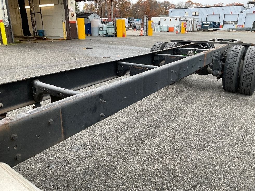 Cab and Chassis Truck-Light and Medium Duty Trucks-International-2022-MV607-South Portland-ME-203,392\n\t\tmiles-$ 34,750 - Image 5