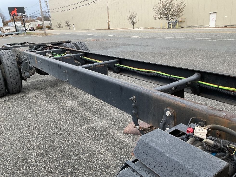 Cab and Chassis Truck-Light and Medium Duty Trucks-International-2022-MV607-South Portland-ME-203,392\n\t\tmiles-$ 34,750 - Image 9